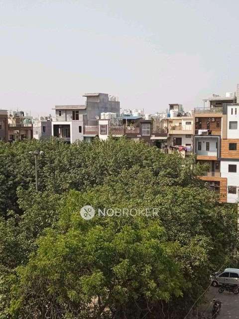 2 BHK Flat In Standalone Building  For Sale  In Rohini