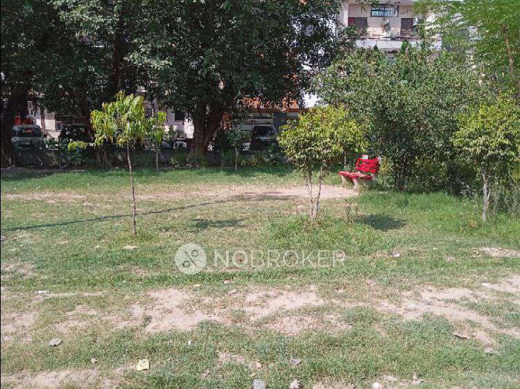 2 BHK Flat In Standalone Building  For Sale  In Rohini