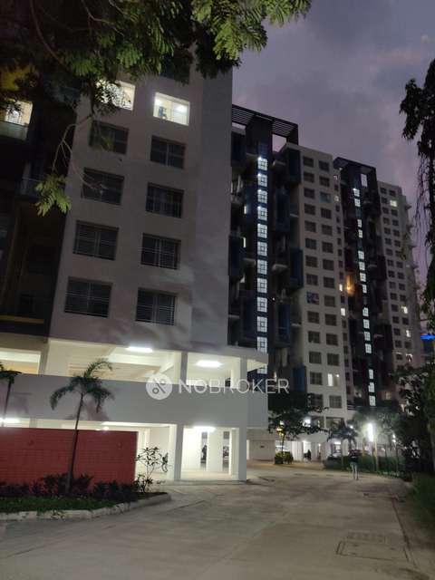 2 BHK Flat In Kohinoor Tinsel Town For Sale  In Pimpri-chinchwad