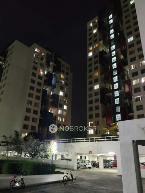 2 BHK Flat In Kohinoor Tinsel Town For Sale  In Pimpri-chinchwad