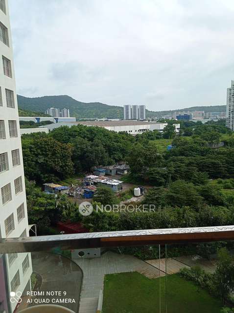 2 BHK Flat In Kohinoor Tinsel Town For Sale  In Pimpri-chinchwad