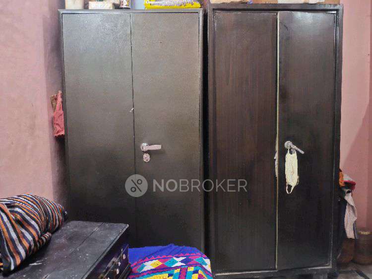 2 BHK Flat For Sale  In Vinod Nagar West