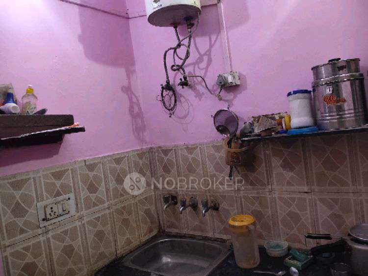 2 BHK Flat For Sale  In Vinod Nagar West