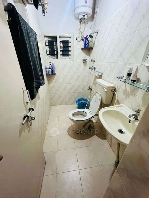 2 BHK Flat In Nelae Apartments, Bilekahalli For Sale  In Vijaya Bank Layout