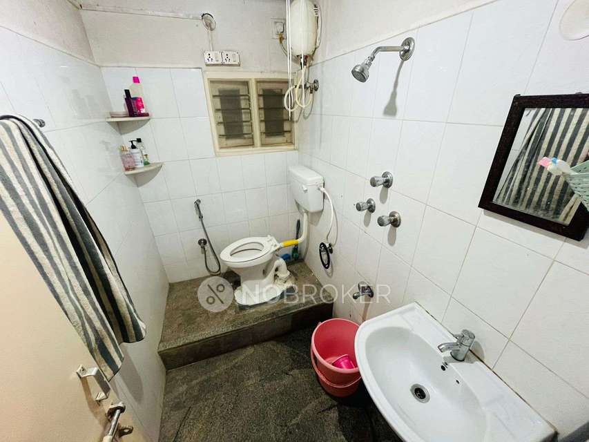 2 BHK Flat In Nelae Apartments, Bilekahalli For Sale  In Vijaya Bank Layout