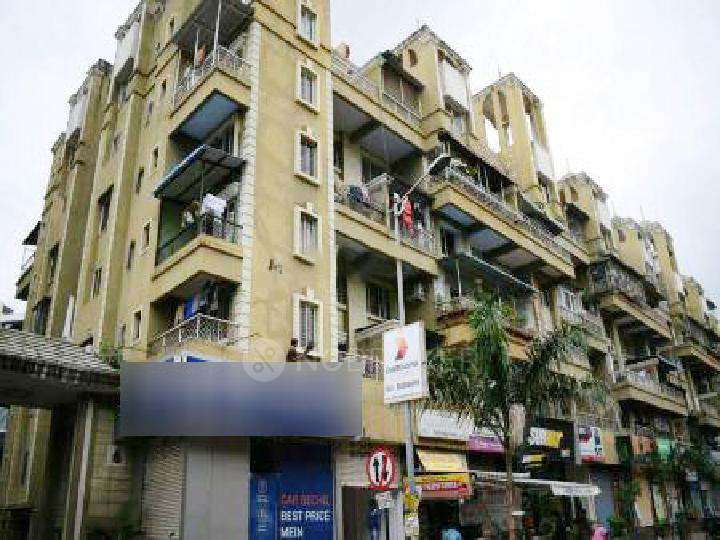 Empire Estate Chinchwad Rent WITHOUT BROKERAGE Semifurnished 2 BHK