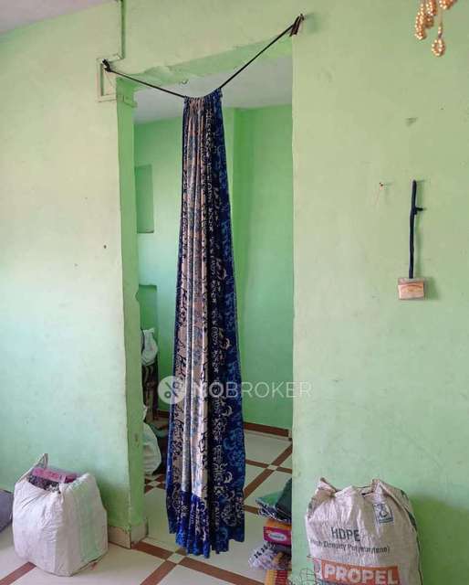 2 BHK Flat In Zubaida  For Sale  In Thane