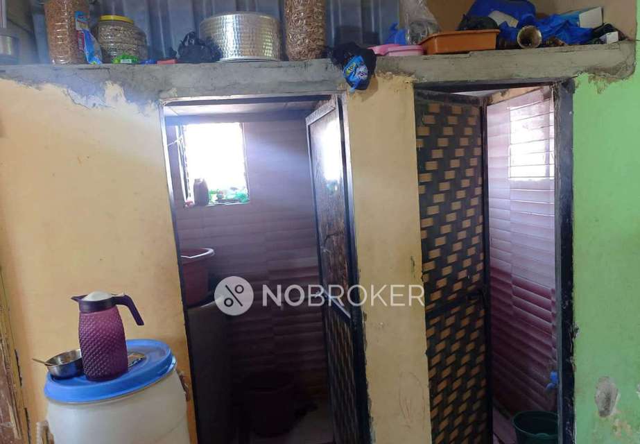 2 BHK Flat In Zubaida  For Sale  In Thane