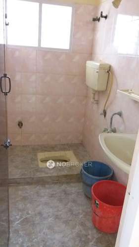 2 BHK Flat In Apartment For Sale  In Mandaveli