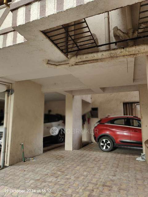 3 BHK Flat In Mangalmurti Co-op. Housing Society For Sale  In Kandivali East