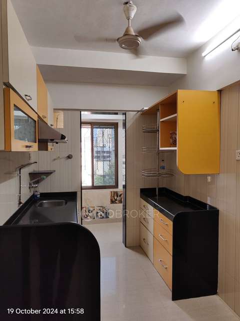 3 BHK Flat In Mangalmurti Co-op. Housing Society For Sale  In Kandivali East