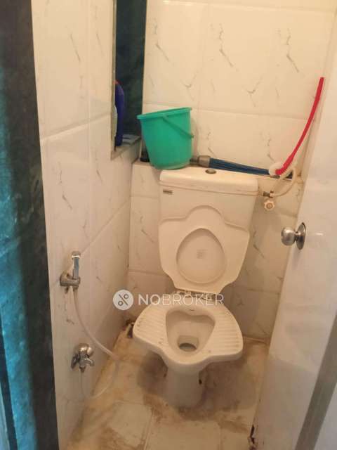 1 BHK Flat In Classic Apartment For Sale  In Malad East