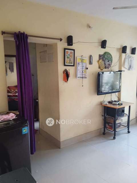 1 BHK Flat In Classic Apartment For Sale  In Malad East