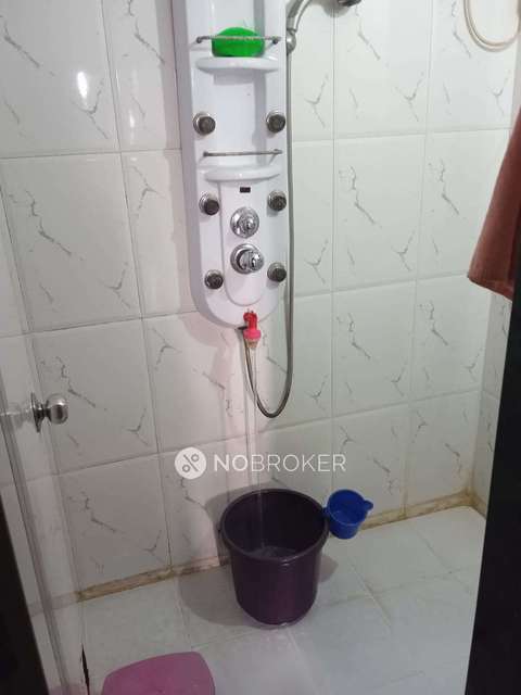 1 BHK Flat In Classic Apartment For Sale  In Malad East