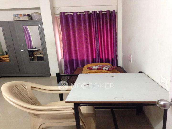 Shared Room for Female In 3 BHK  In Baner