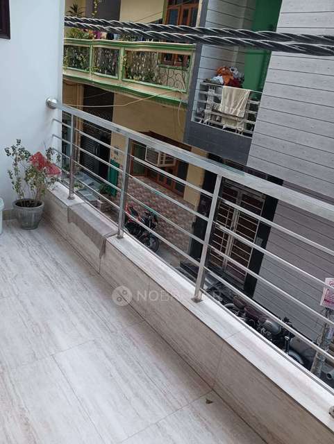3 BHK Flat In Apartment For Sale  In Dashrath Puri