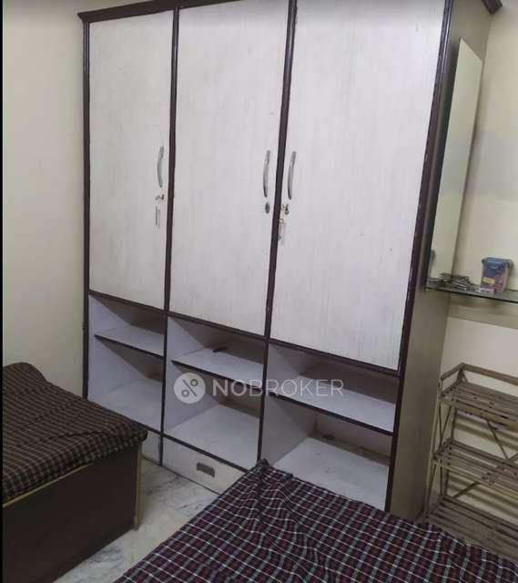 PG for Girls in Shakarpur Khas