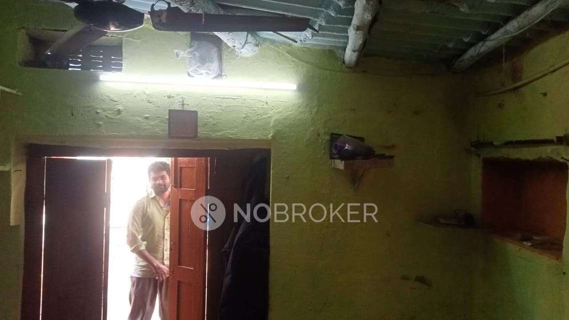 1 RK House for Rent  In Padmarao Nagar