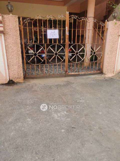 2 BHK Flat In Amma Building for Rent  In Mathikere