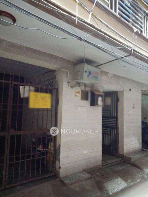 2 BHK Flat for Rent  In Govindpuri