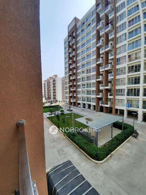 1 BHK Flat In Kohinoor Tinsel County For Sale  In Hinjewadi