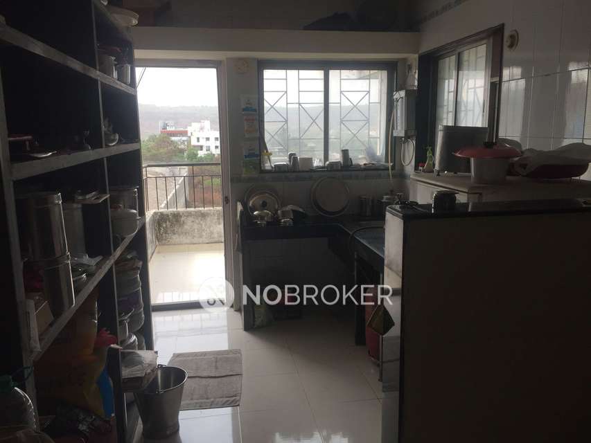 Shared Room for Female In 2 BHK  In Dhanalaxmi Residency  In Kothrud