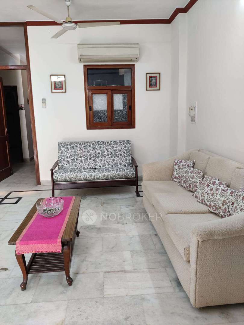 Stand Alone Apartment South Extension I Rent WITHOUT BROKERAGE Fully