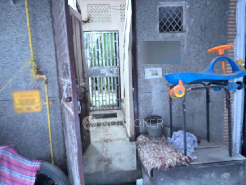 2 BHK Flat In Apartment  For Sale  In Kalkaji