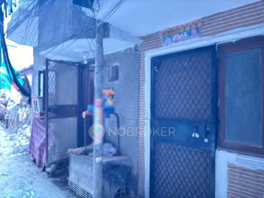 2 BHK Flat In Apartment  For Sale  In Kalkaji