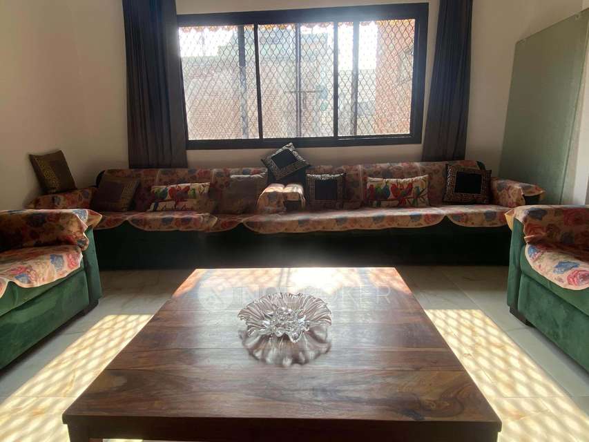 2 BHK Flat In Standalone Building  For Sale  In Karol Bagh,