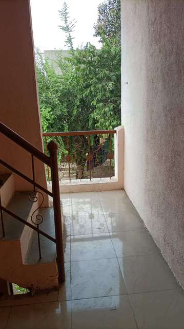 1 BHK Flat In Thorat Building for Rent  In Irrigation Colony