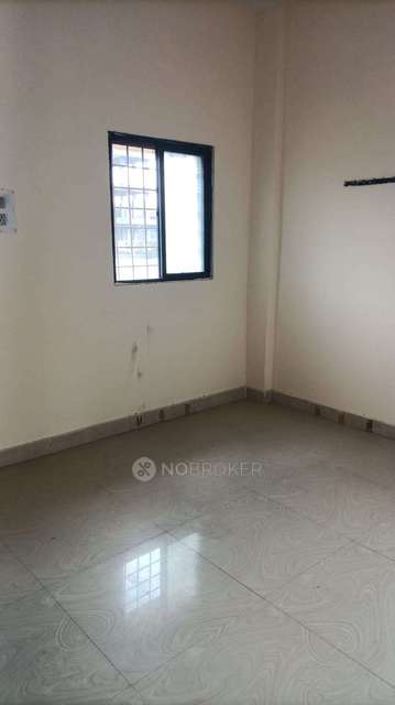 1 BHK Flat In Thorat Building for Rent  In Irrigation Colony