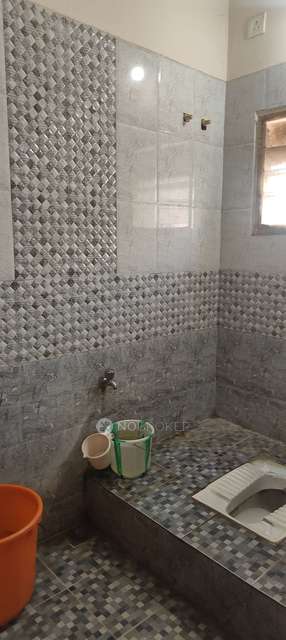 2 BHK Flat In Sri Ram Apartments For Sale  In Gerugambakkam 