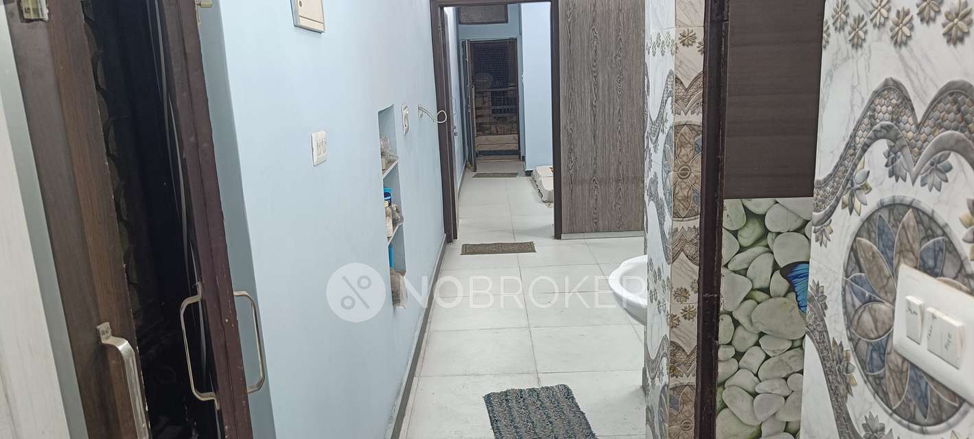 3 BHK Flat For Sale  In Keshav Puram, Tri Nagar
