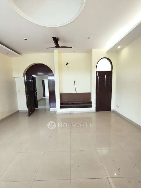 3 BHK Flat In Standalone Building  For Sale  In Inder Puri