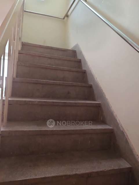 3 BHK Flat In Standalone Building  For Sale  In Inder Puri