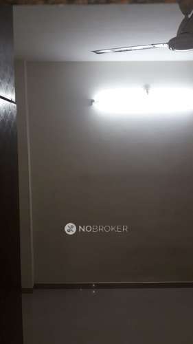 1 BHK Flat In Sadguru Housing Cs For Sale  In Kandivali West