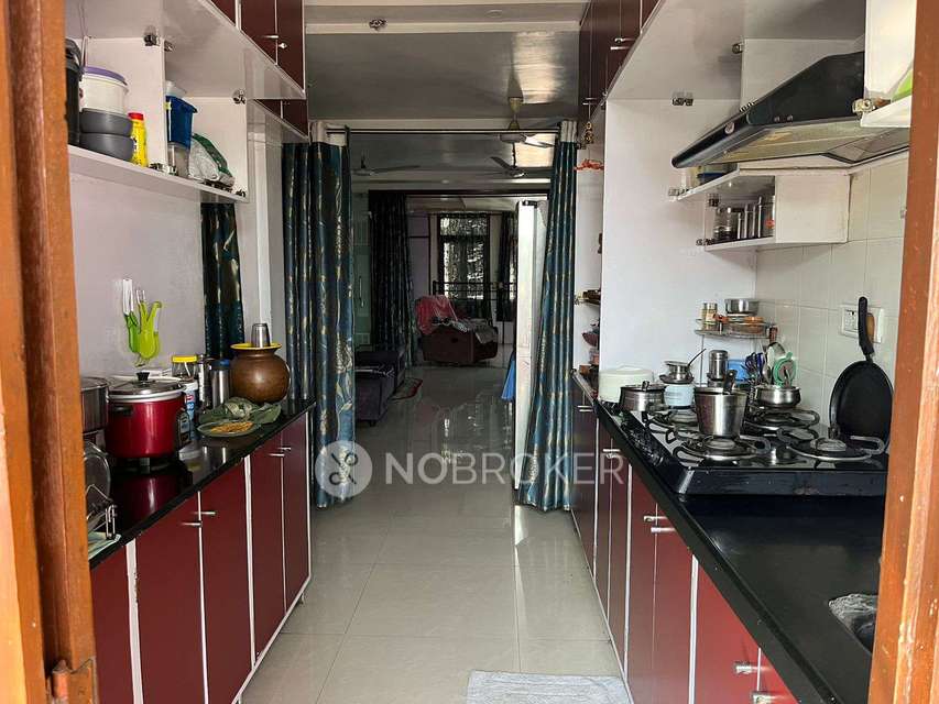 4+ BHK Flat For Sale  In Kachiguda