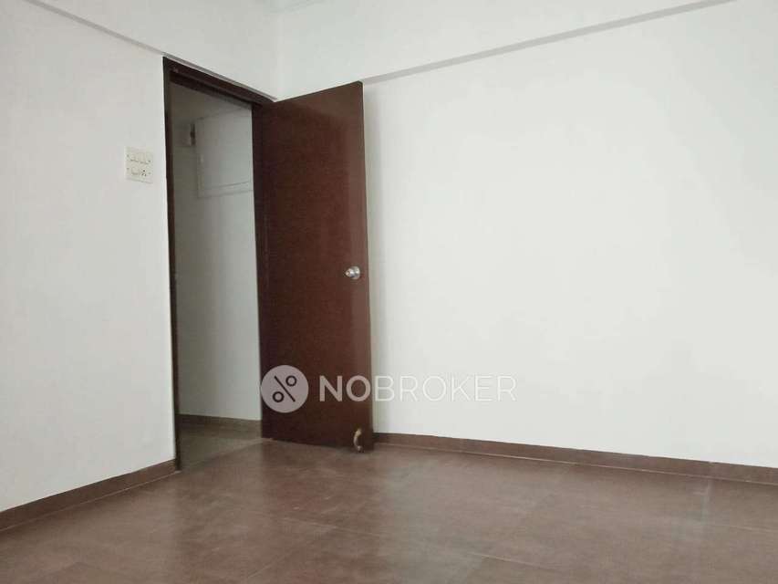 1 BHK Flat In Velentine Apartments For Sale  In Malad East