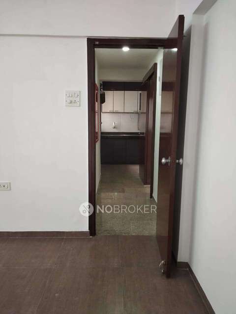 1 BHK Flat In Velentine Apartments For Sale  In Malad East