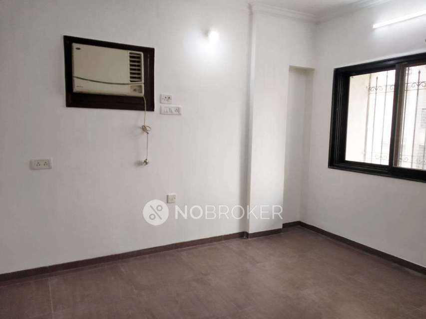 1 BHK Flat In Velentine Apartments For Sale  In Malad East