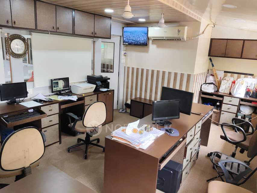 Office Space in Umerkhadi, Mumbai for sale 