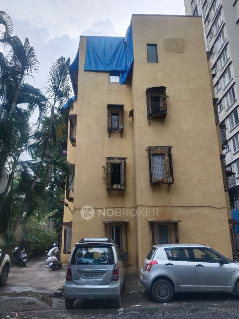 1 BHK Flat In Madhav Kutir Chs For Sale  In Ghatkopar East