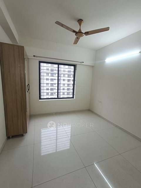4 BHK Flat In Casagrand First City For Sale  In Sholinganallur