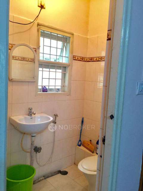 4+ BHK Flat In Rukmini Building For Sale  In Wilson Garden