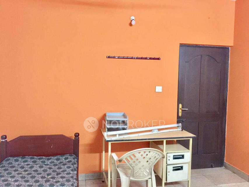 4+ BHK Flat In Rukmini Building For Sale  In Wilson Garden