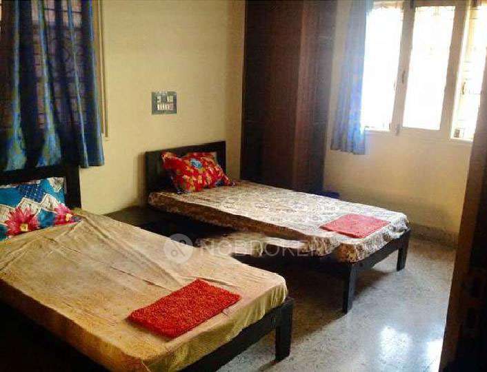 4+ BHK Flat In Rukmini Building For Sale  In Wilson Garden