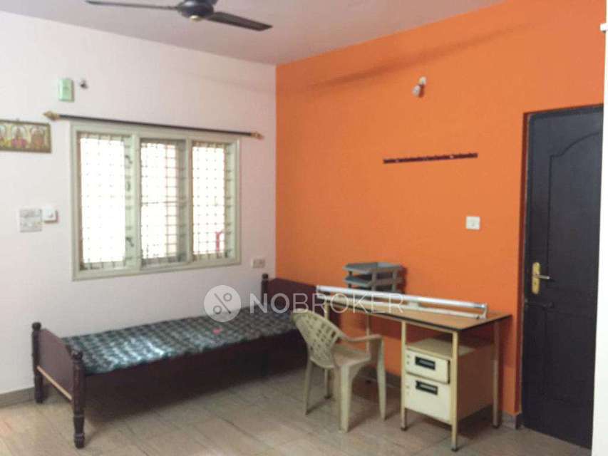 4+ BHK Flat In Rukmini Building For Sale  In Wilson Garden