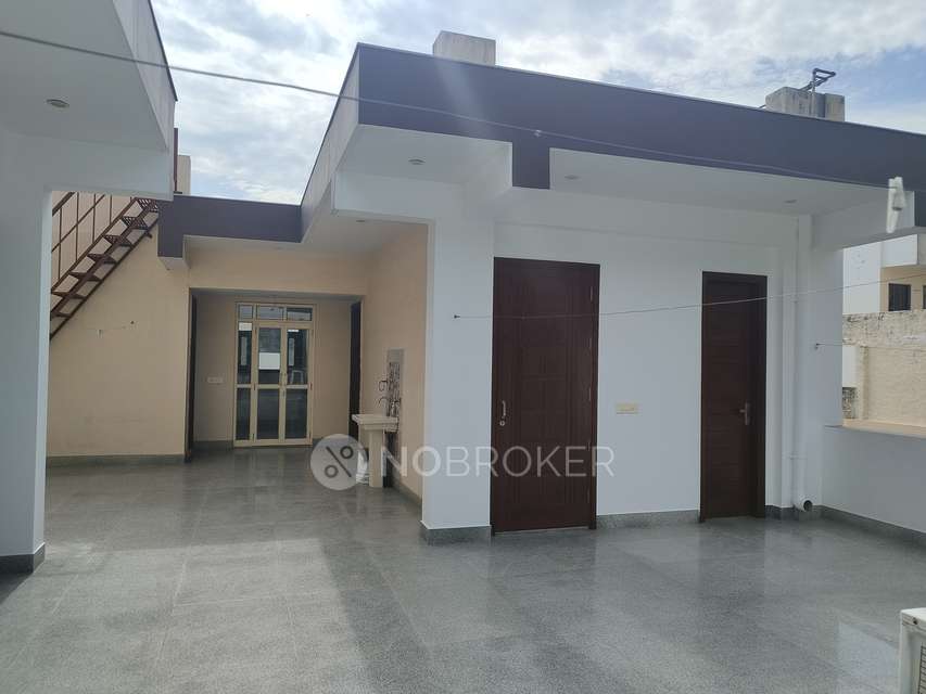 2 BHK House for Rent  In Sector 5