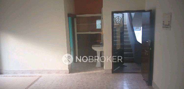 2 BHK Flat In Saravana Apartment Mandevali Chennai 600028 for Rent  In St. Marys Road